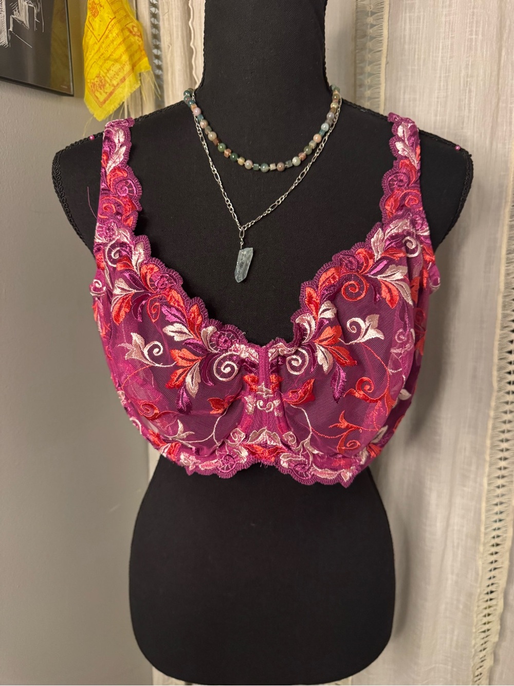 Soma Embroidered Lace Bra in Magenta with Red & Pink Accents